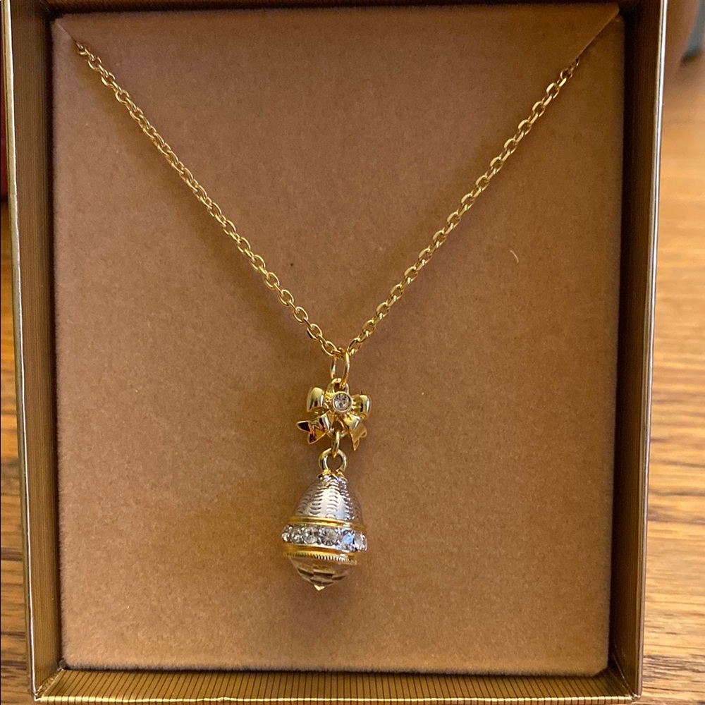 1980 Joan Rivers necklace with crystal pendant